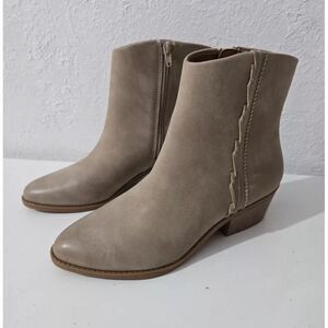 Lucky Brand Womens Ankle Boots Fakelle Beige Almond Toe Side Zip Size 7 New